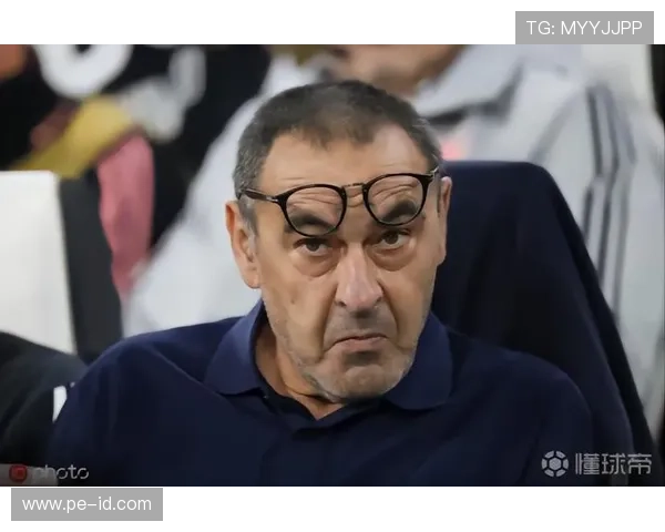 马尔蒂诺执教风格强调控球与高位逼抢,战术体系注重攻守平衡 马尔蒂诺执教风格强调控球与高位逼抢,战术体系注重攻守平衡