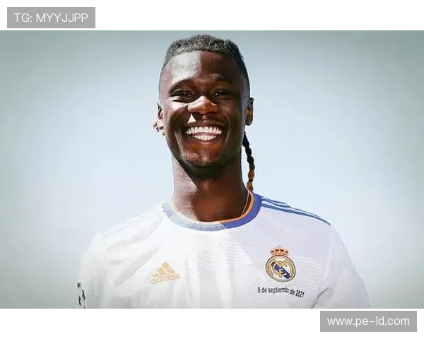 卡马文加：带球推进能力突出成为中场推进点