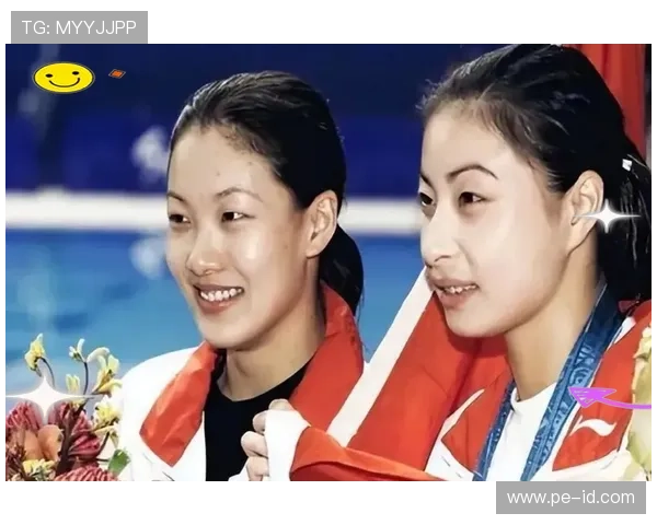 伏明霞这生活起居也太精致了吧，泳池边的早餐吃得像家常便饭？