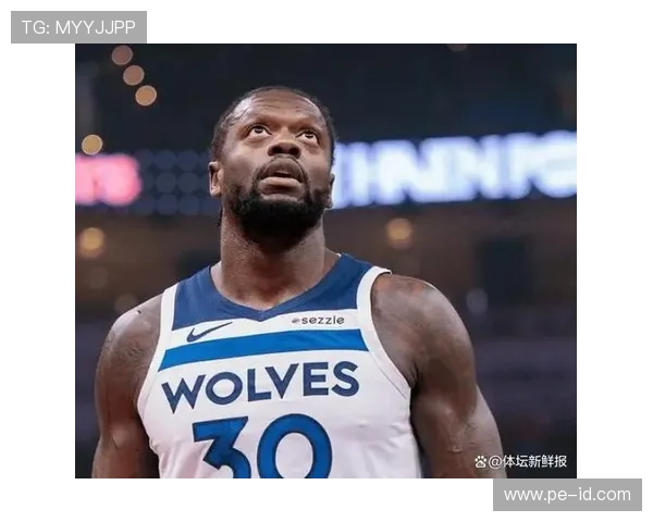 朱利叶斯·兰德尔挡拆制造空间提升球队关键回合效率